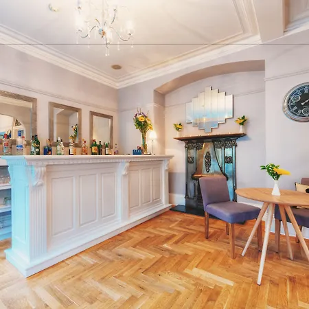 Florence House Boutique Hotel And Restaurant-3